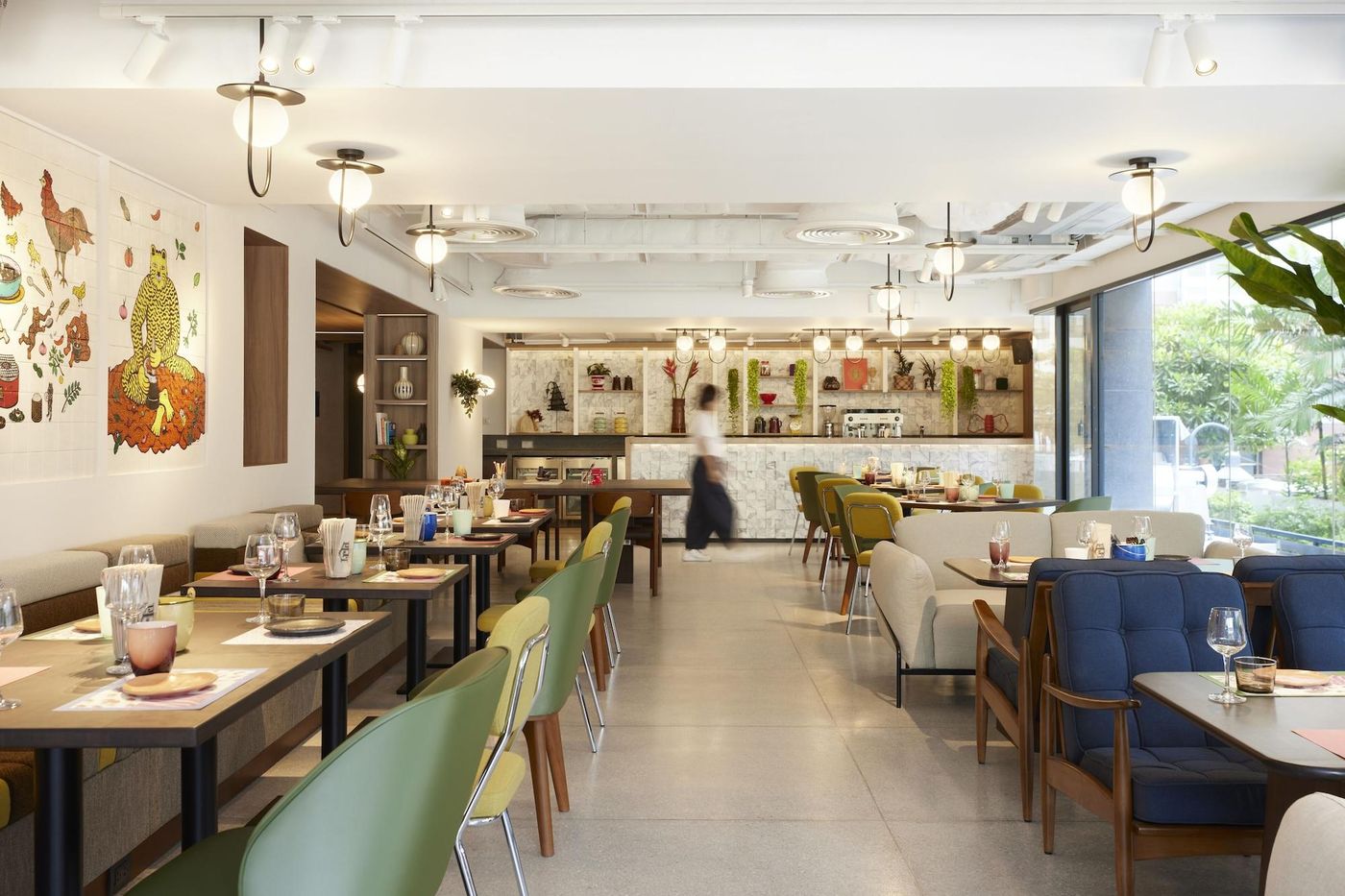 ASAI-Bangkok-Sathorn-Restaurant-18