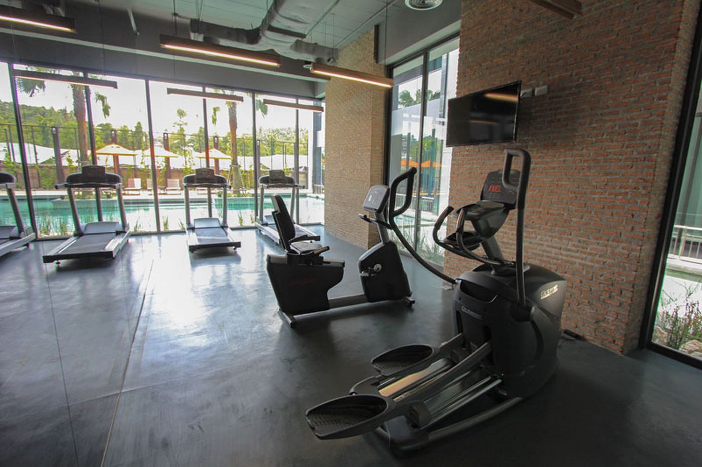 Sugar-Marina-Resort-SURF-Kata-Beach-Sports-and-Entertainment-38