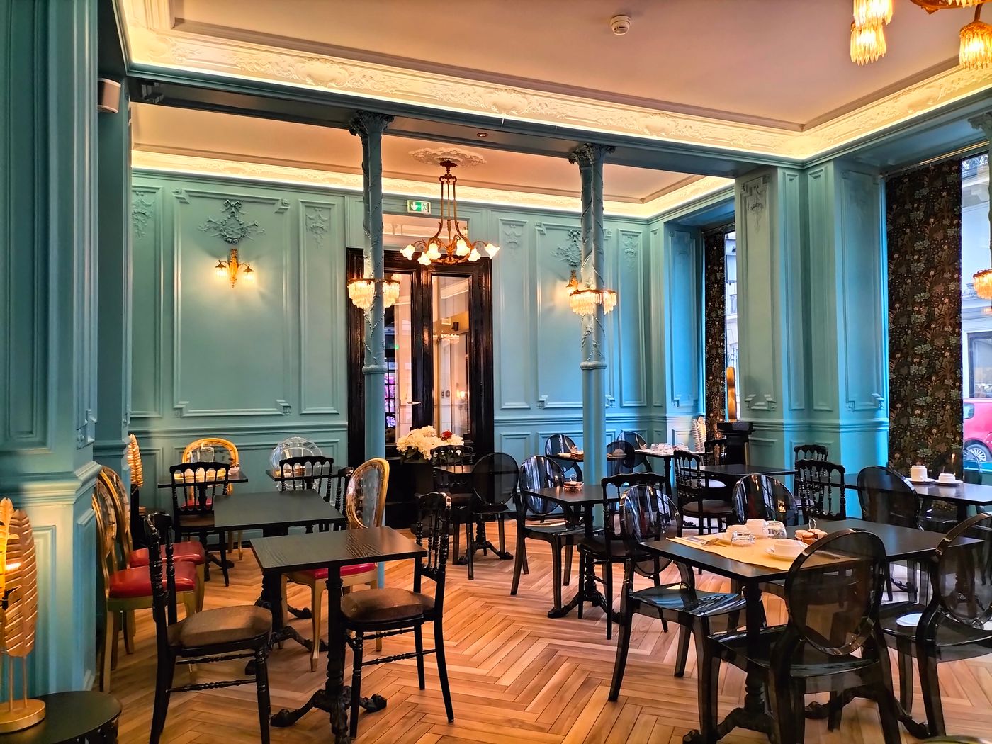 Peyris-Opera-Restaurant-12