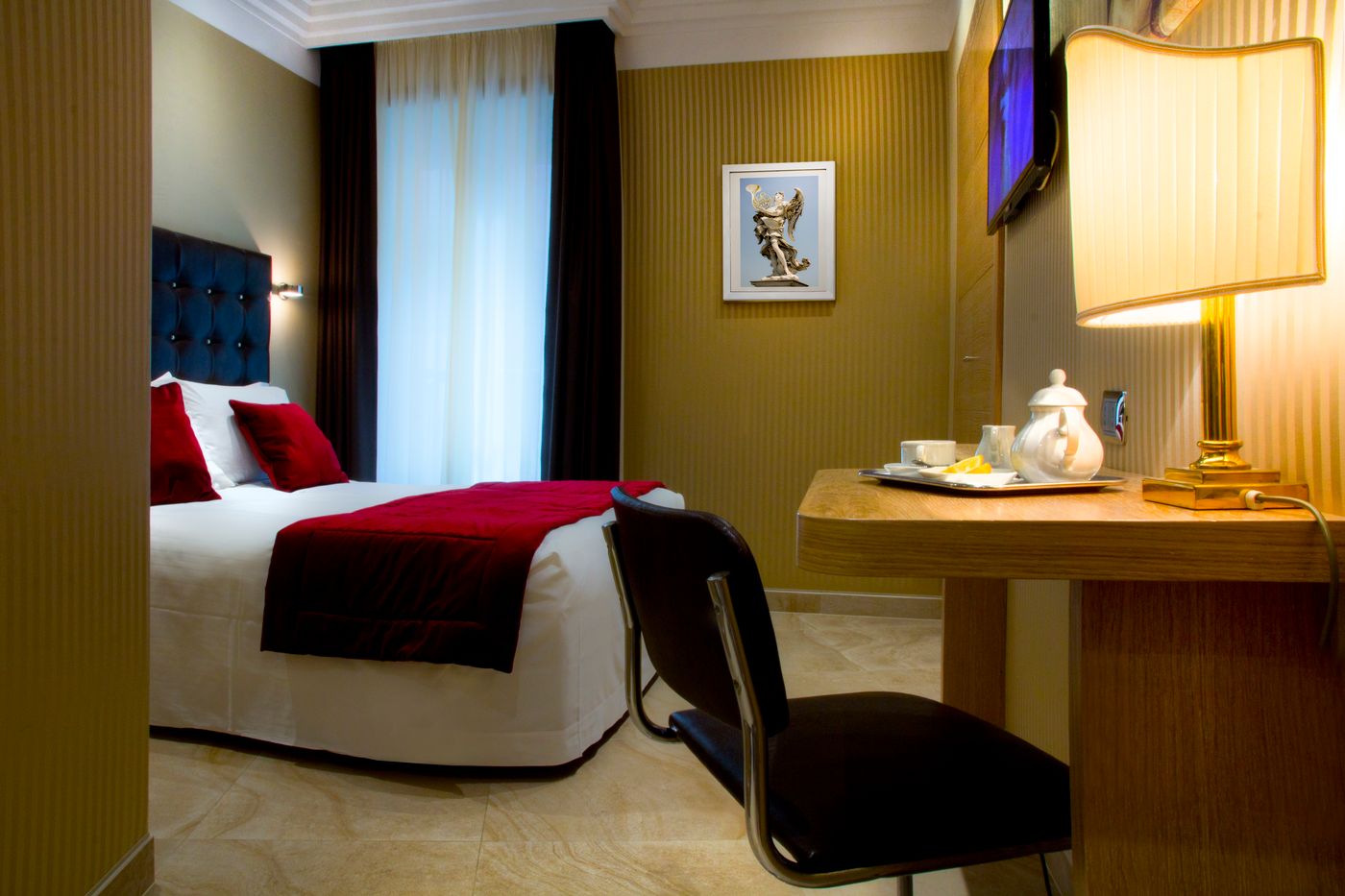 Marcella-Royal-Rooftop-Garden-Room-33