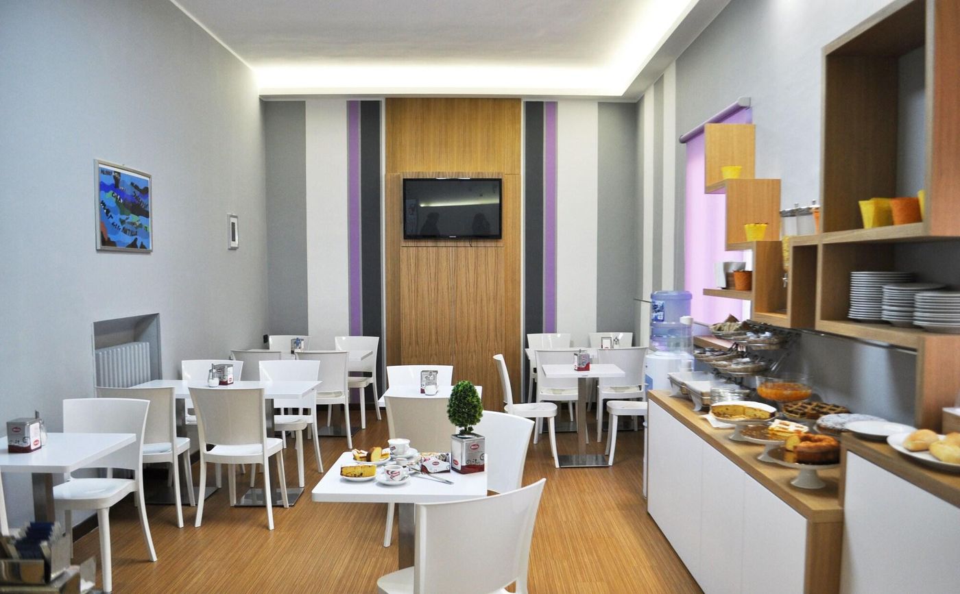 Hotel-Gran-Sasso-Bar-35