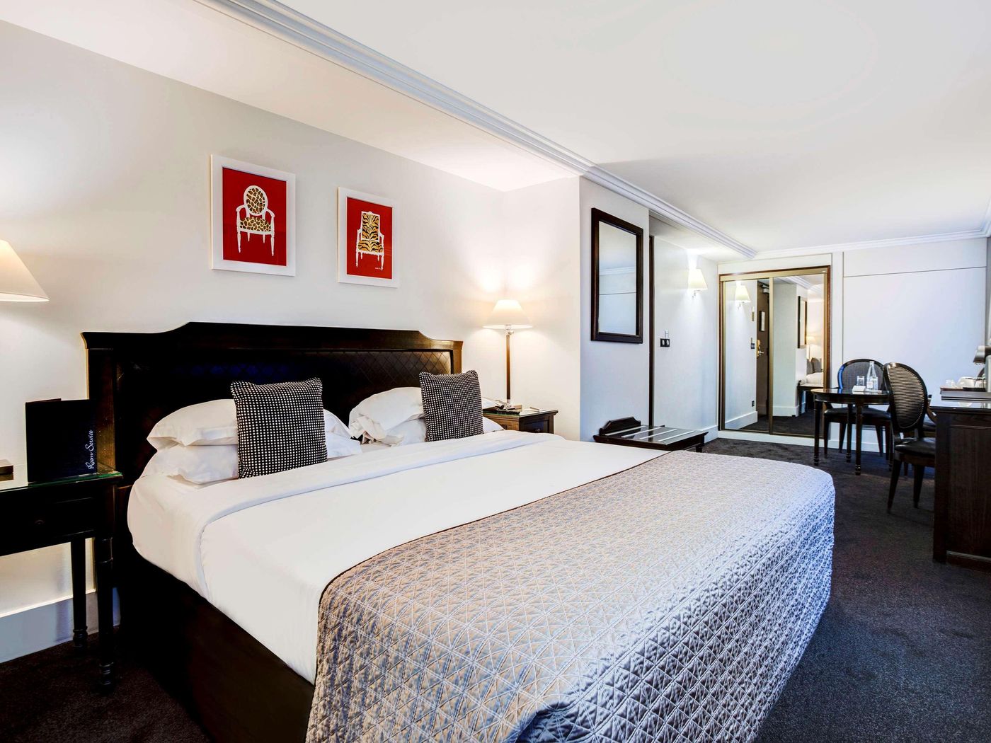 Royal-Saint-Honore-Room-32