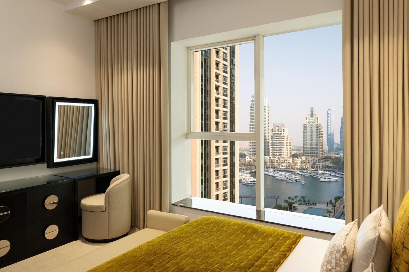 Grosvenor-House-West-Marina-Beach-Room-30