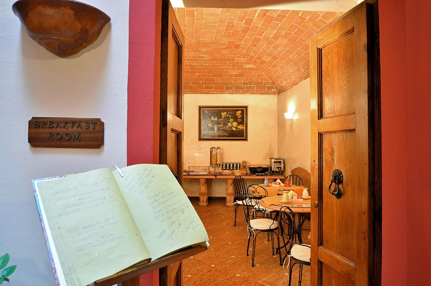 Porta-Faenza-Lobby-16