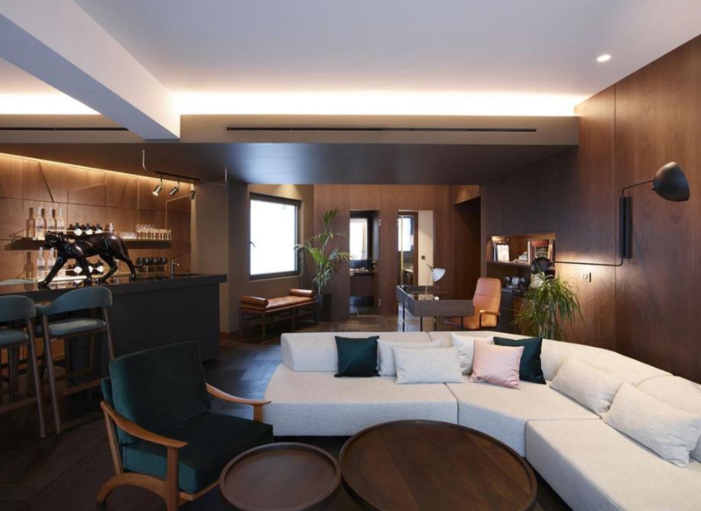 Brown-Acropol--a-member-of-Brown-Hotels-Room-14