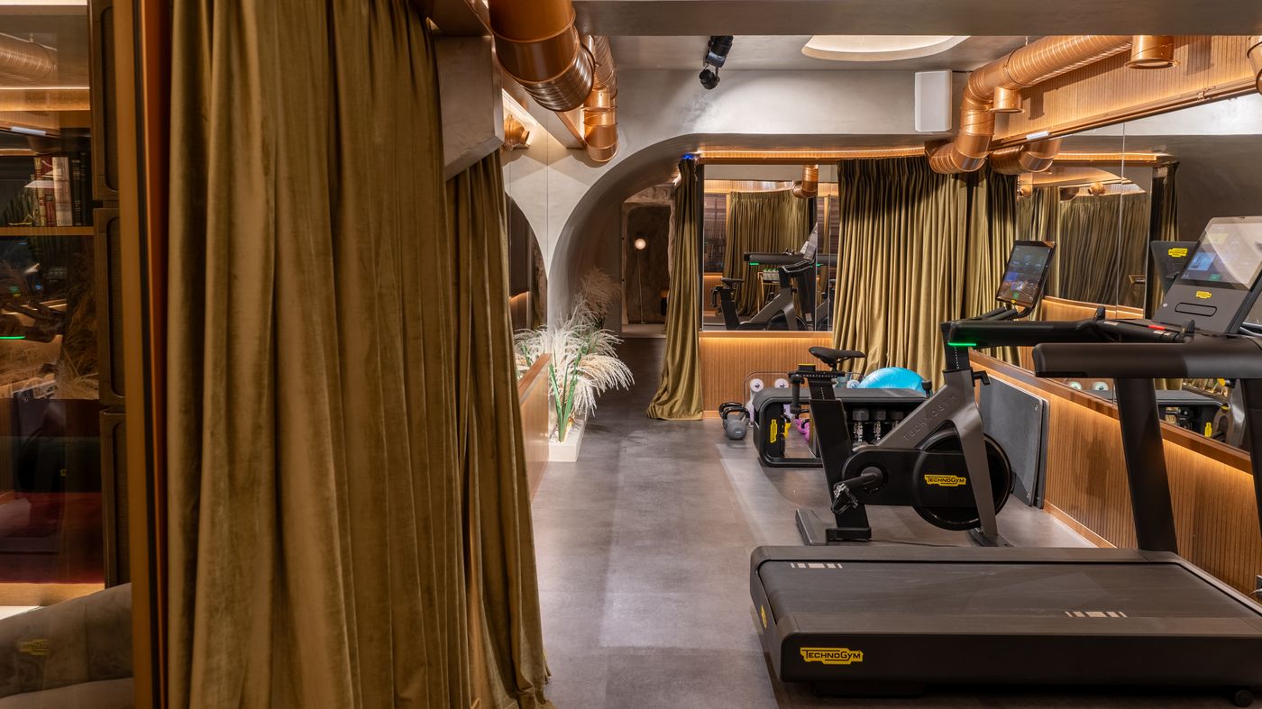 Gatsby-Athens-Sports-and-Entertainment-37