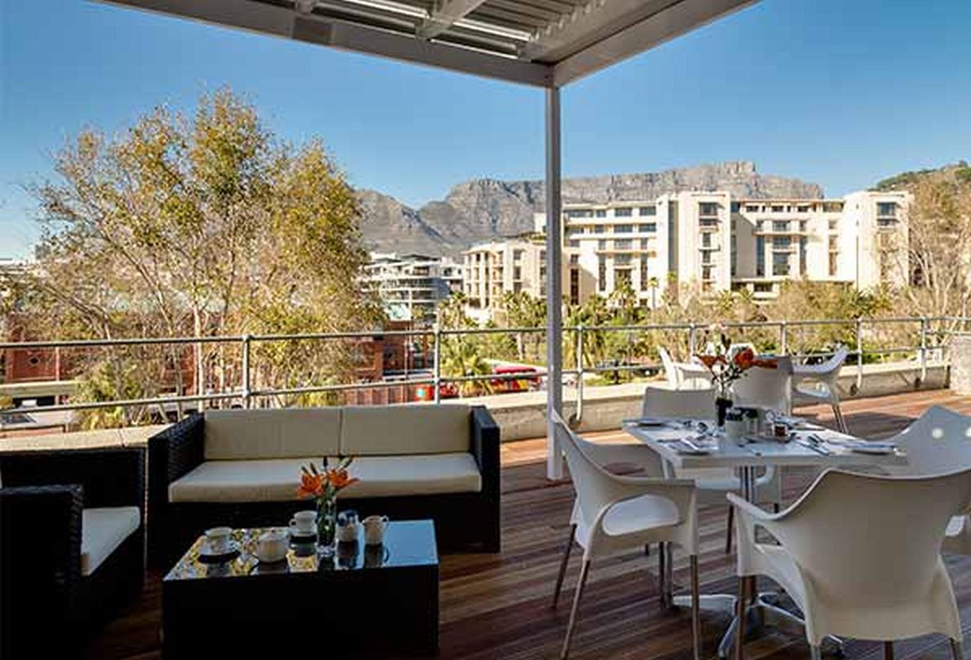 Protea-Hotel-Cape-Town-Waterfront-Breakwater-Lodge-Terrace-54