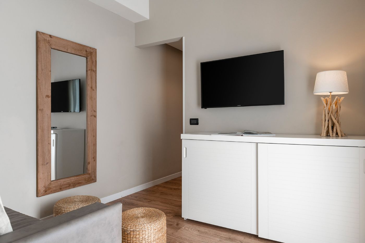 Litoraneo Suite Hotel-Italy-RIMINI-Room-5