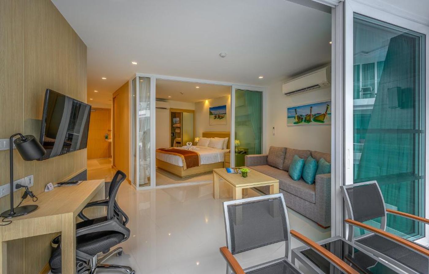 The-Beachfront-Hotel-Phuket-Room-24