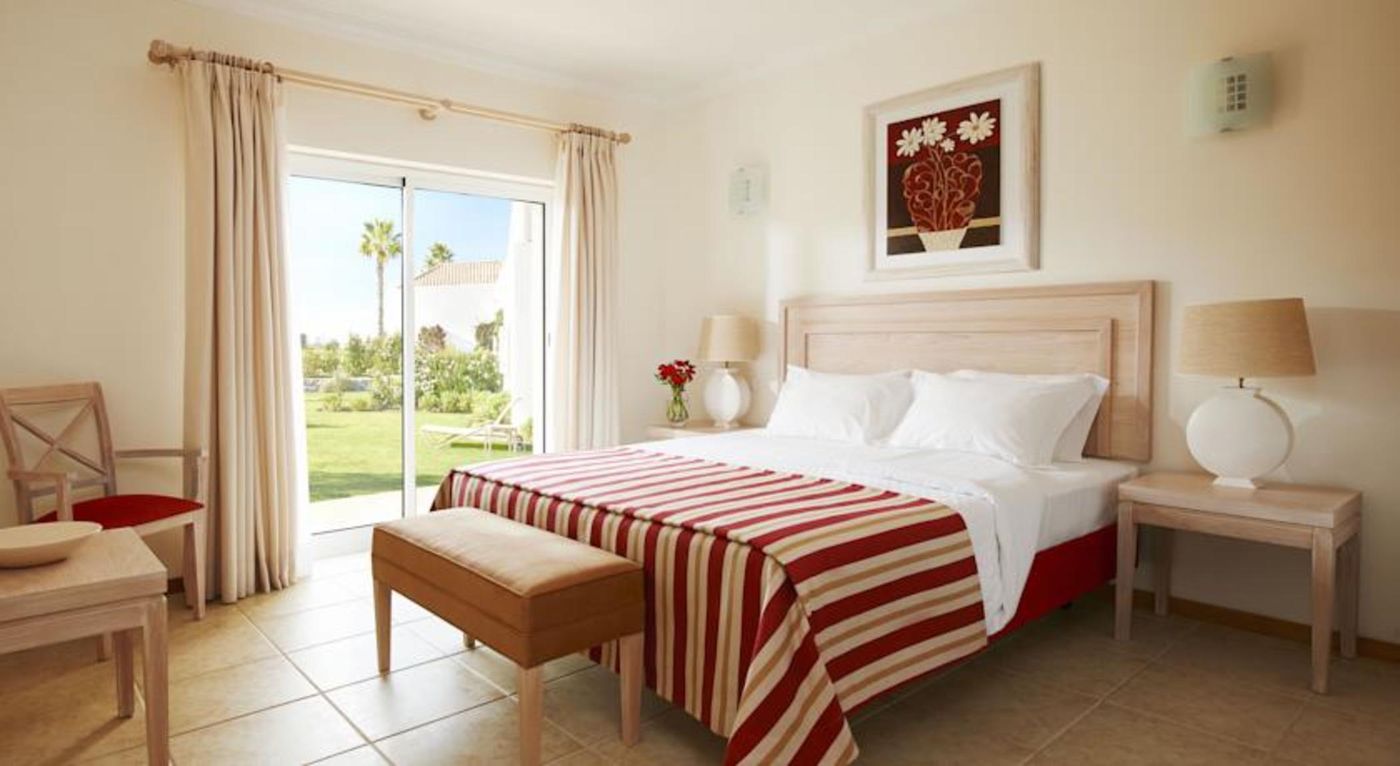 Vale-D-Oliveiras-Quinta-Resort-And-Spa-Room-27
