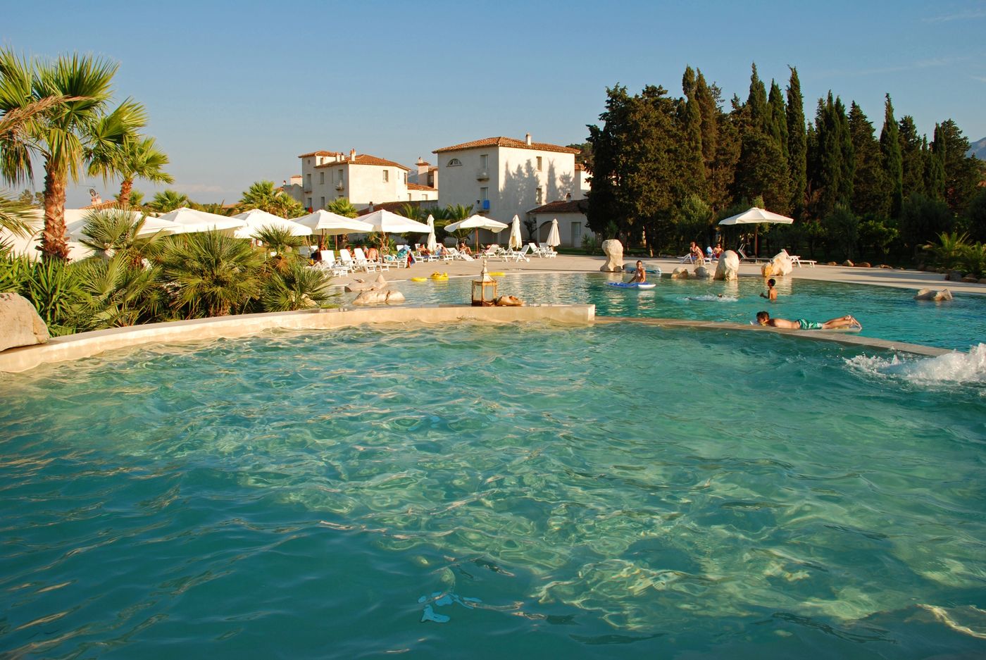 Tarthesh-Hotel-Pool-2