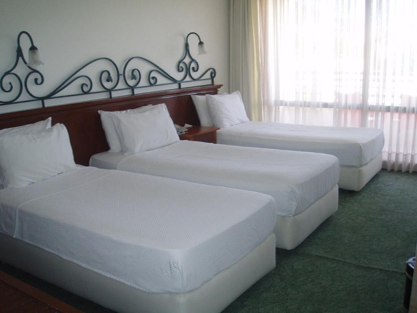 Suhan-Seaport-Hotel-Room-12