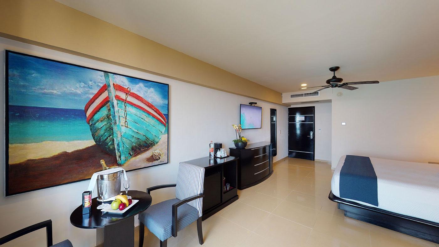 Seadust-Cancun-Family-Resort-Room-38