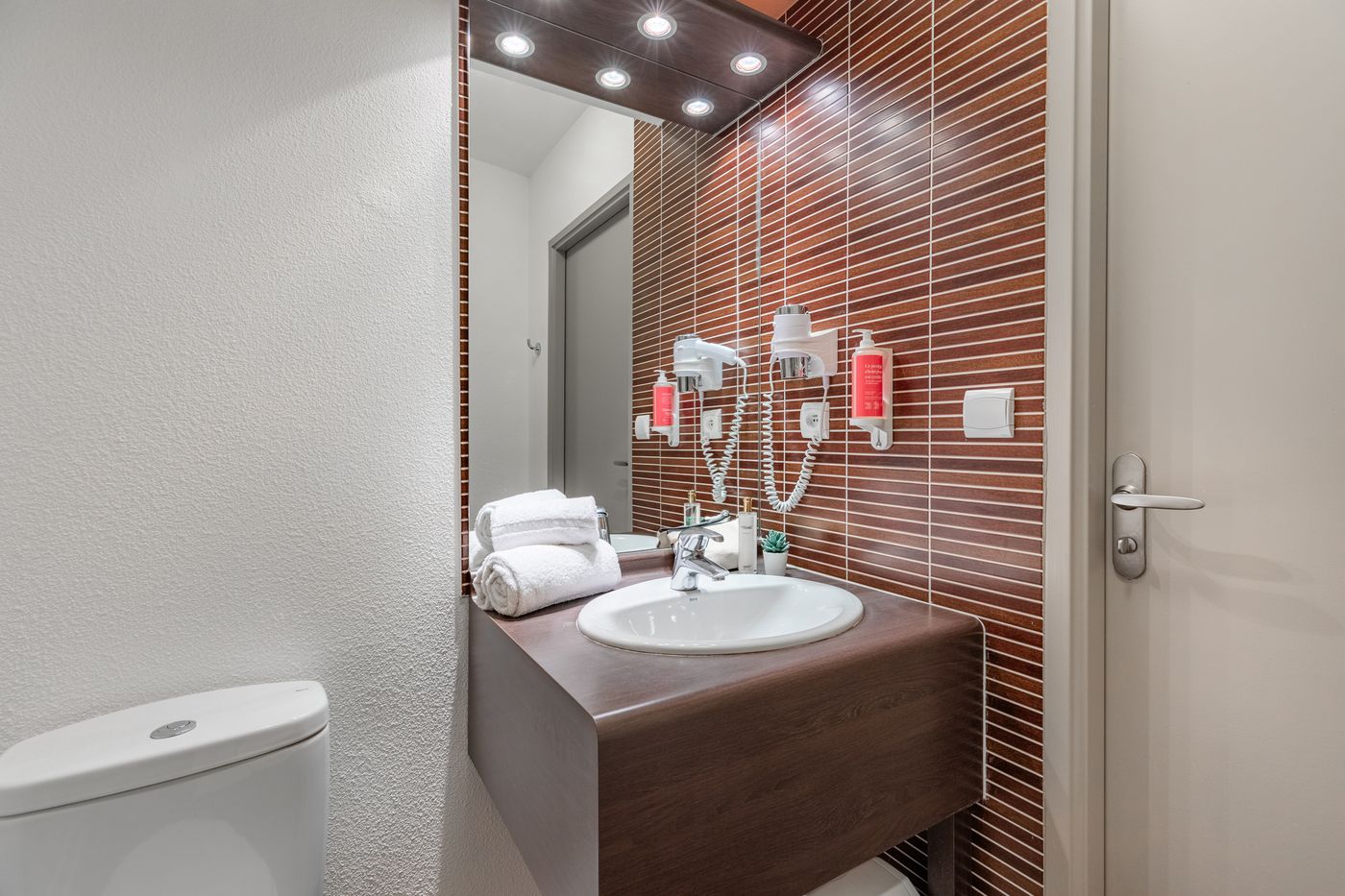 Appart'City Confort Nantes Ouest St Herblain-France-SAINT HERBLAIN-Room-7