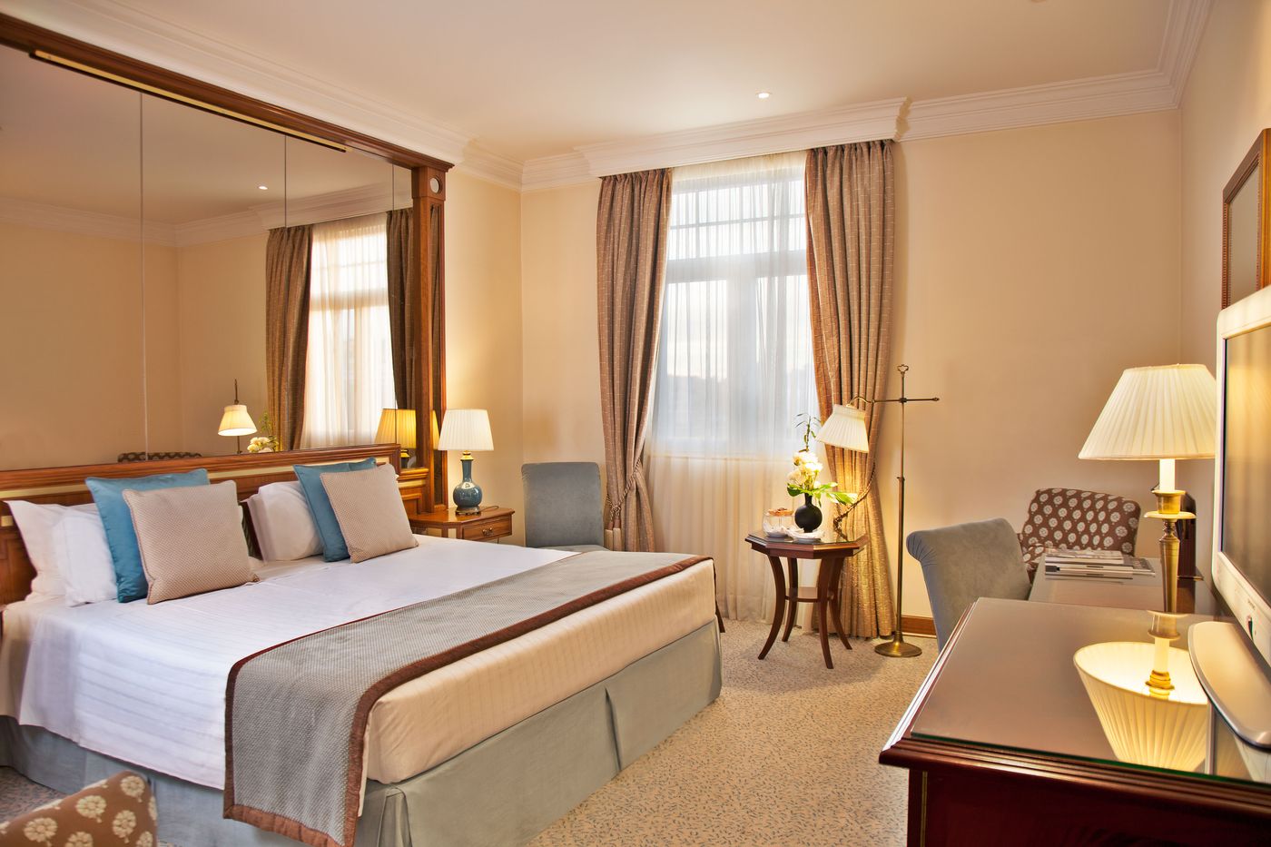 Palacio-Estoril-Hotel-Golf---Spa-Room-18
