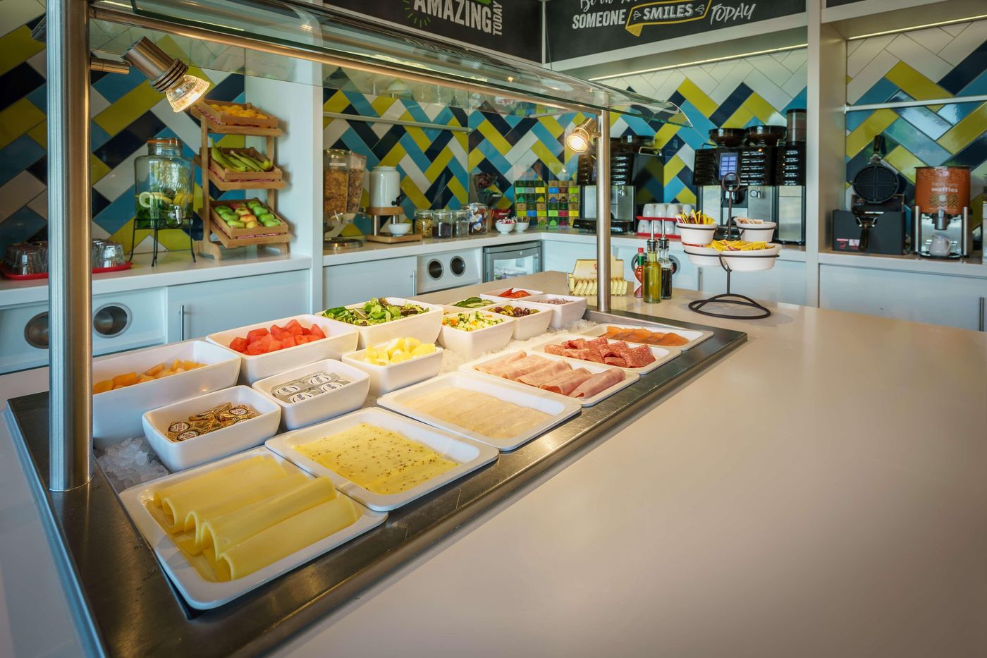 Hampton-By-Hilton-Amsterdam-City-Centre-East-Restaurant-35