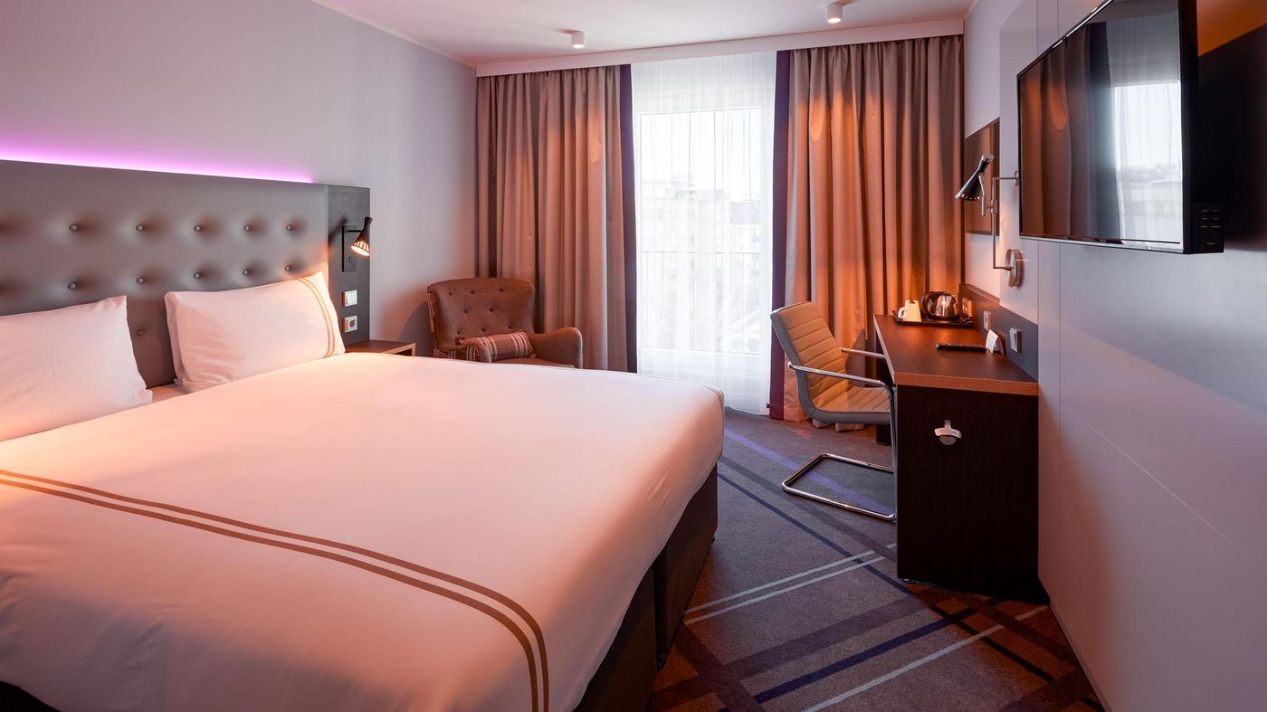 Premier Inn Nürnberg City Opernhaus-Germany-Nuremberg-Room-5