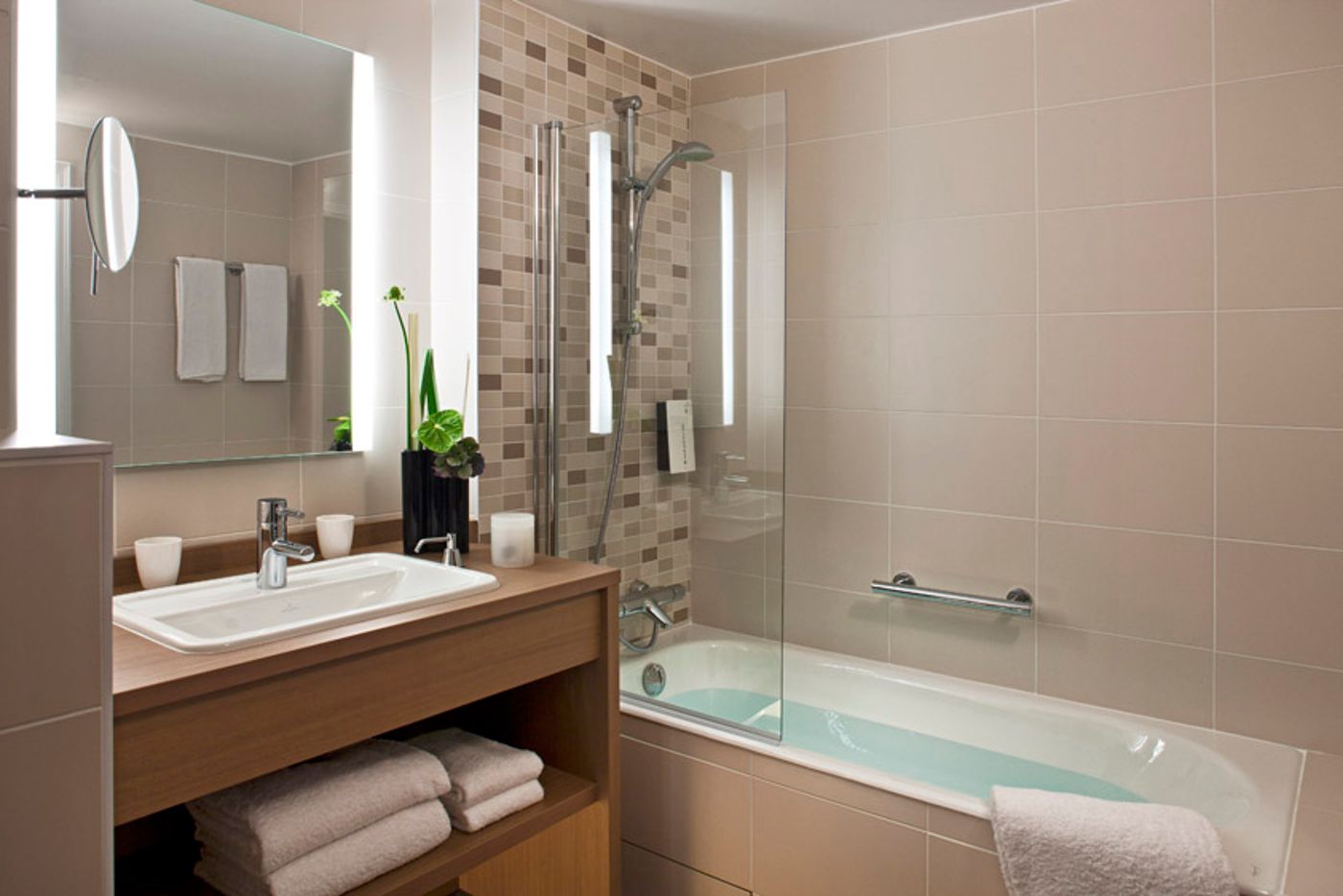 DoubleTree by Hilton Lyon Eurexpo - France - Saint Priest - Room - 3