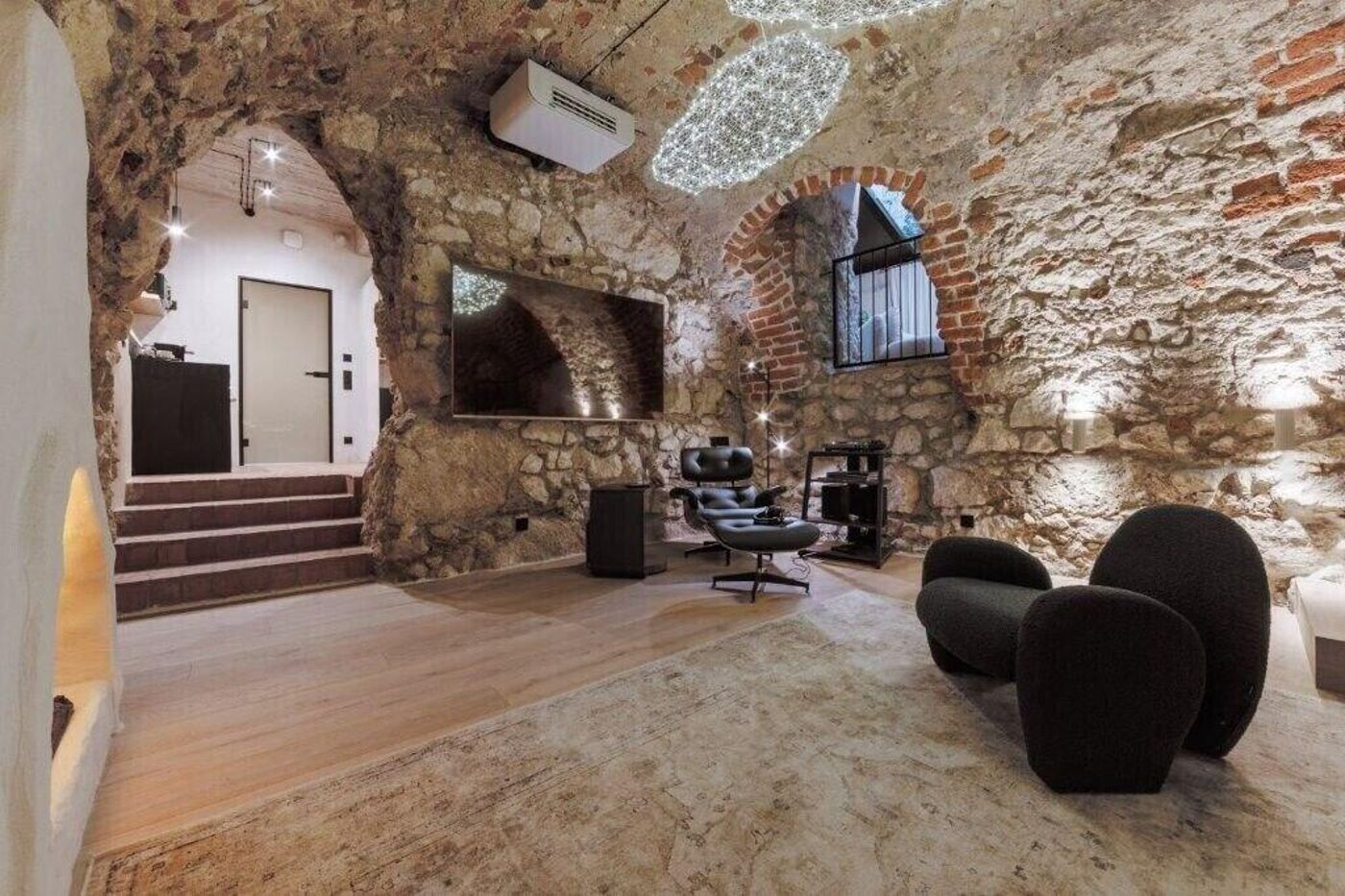 Nomadic-Urban-Premium-Suites-Room-23