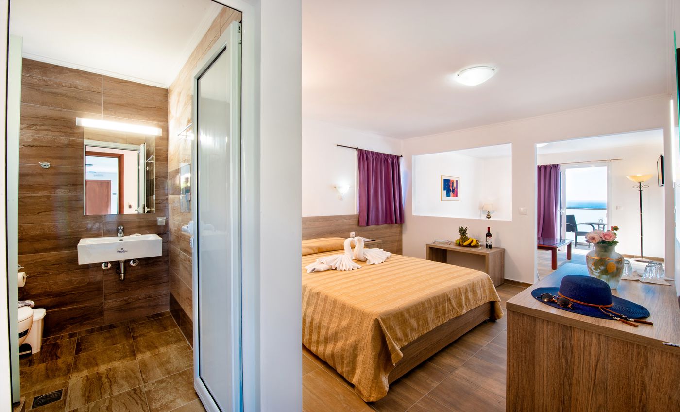 Ilyssion-Hotel-Room-16