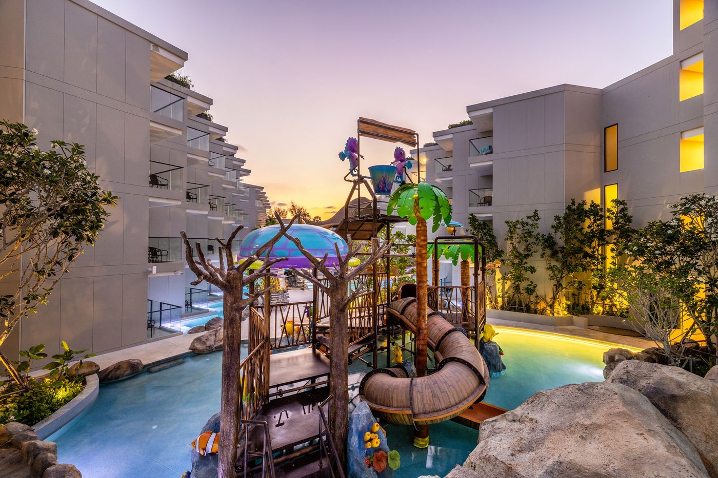 Phuket-Emerald-Beach-Resort-Pool-19