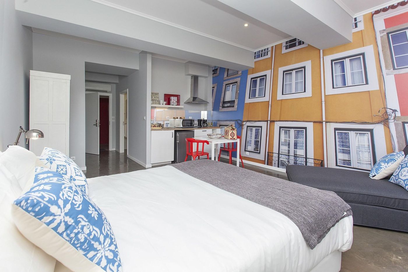 Emporium-Lisbon-Suites-Room-43
