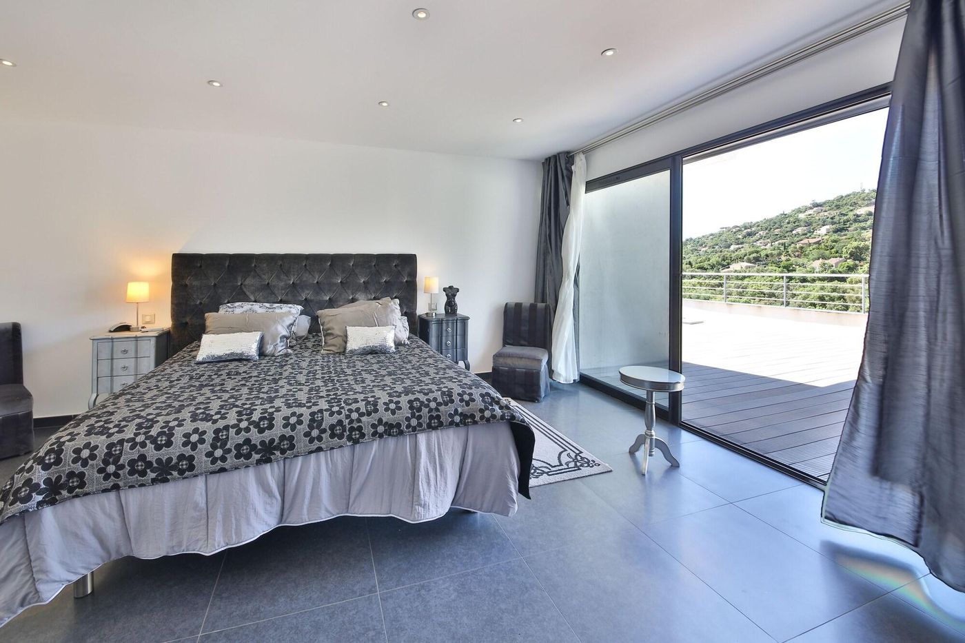 La-Villa-Louancelie-Room-21