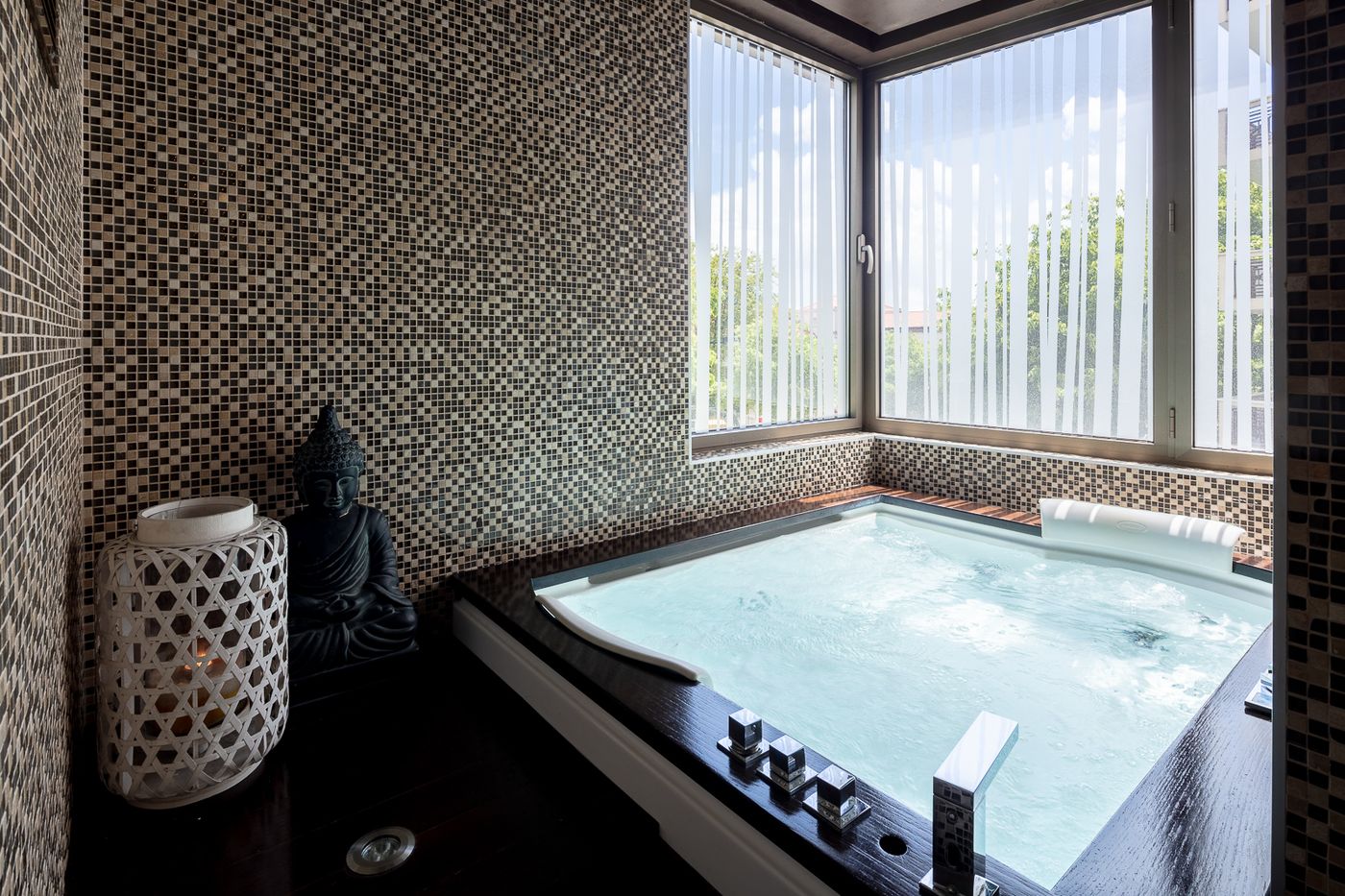 Neya-Lisboa-Hotel-Sports-and-Entertainment-57