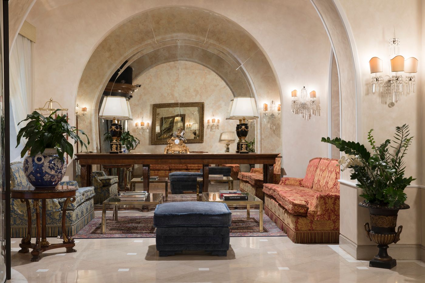 Marcella-Royal-Rooftop-Garden-Lobby-14