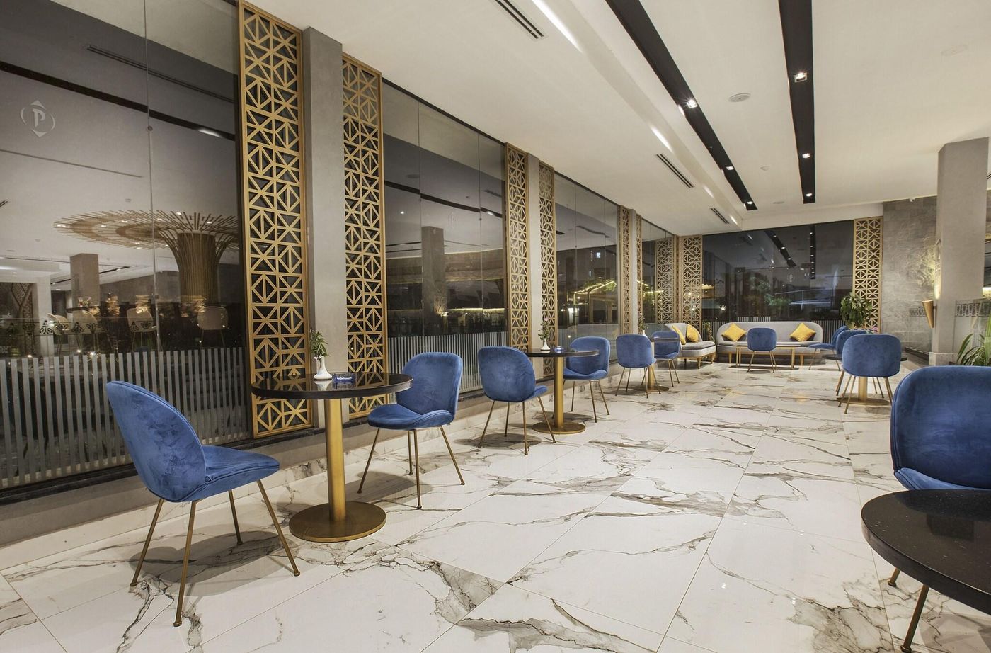 Pyramisa-Hotel-Luxor-Lobby-16