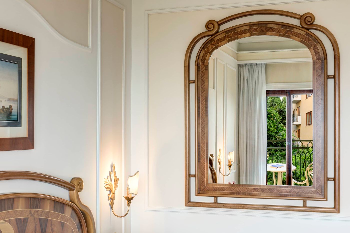 Grand-Hotel-de-la-Ville-Room-39