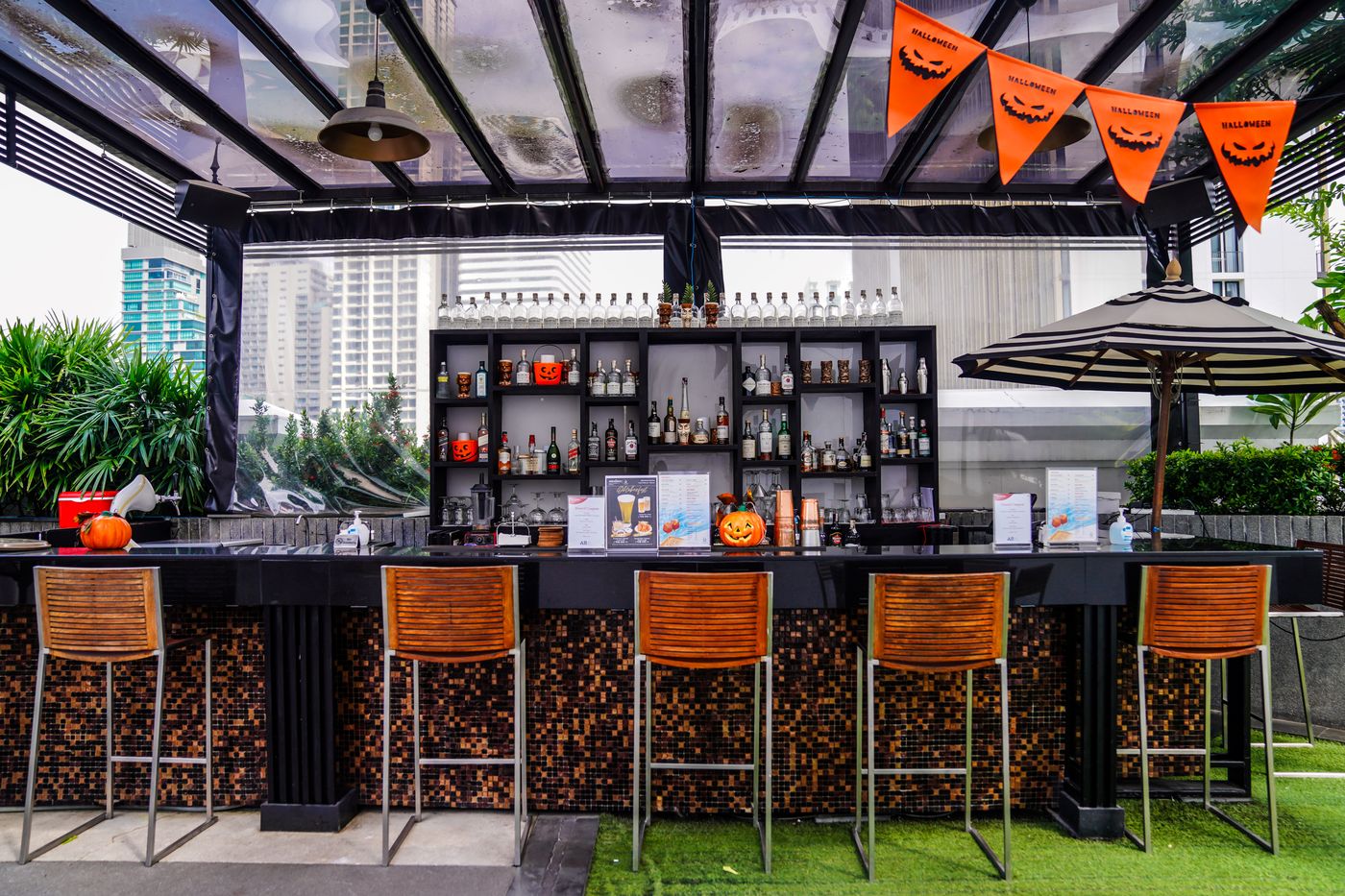 Movenpick-Hotel-Sukhumvit-15-Bangkok-Sports-and-Entertainment-62