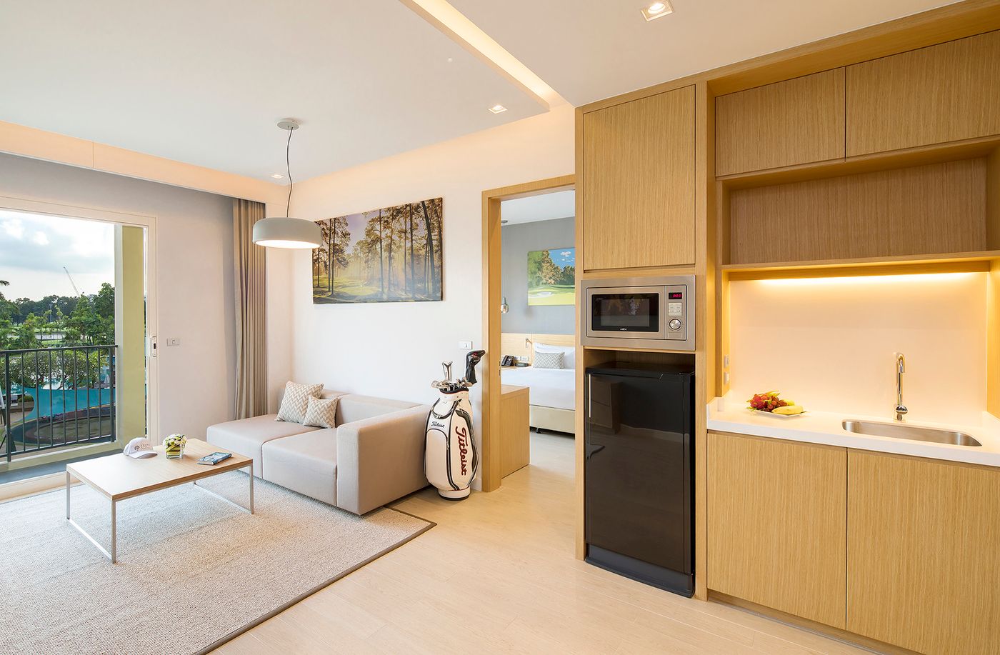 Eastin-Thana-City-Golf-Resort-Bangkok-Room-5