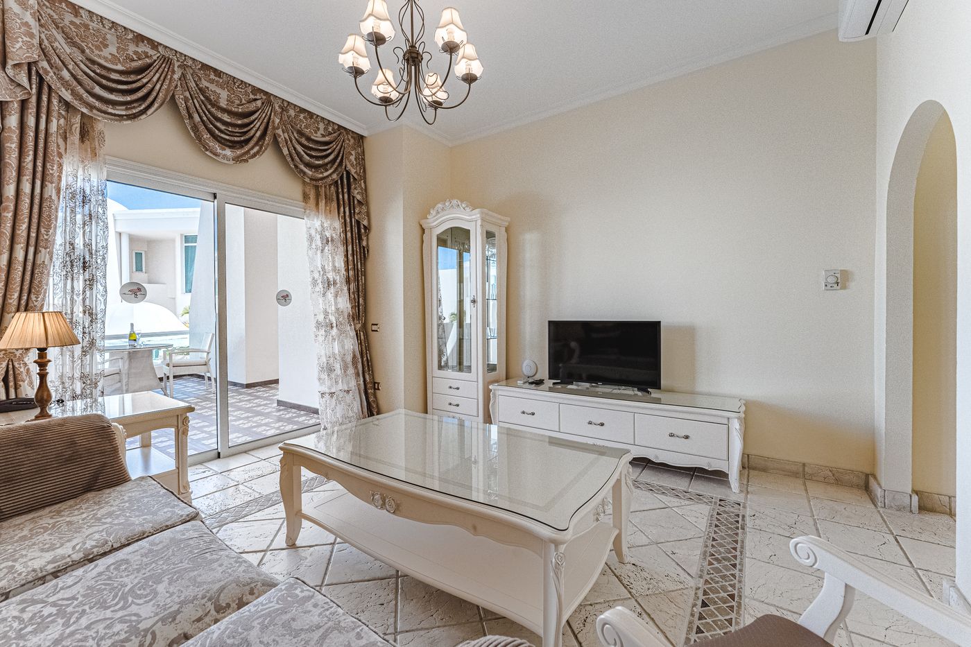 Flamingo-Suites-Room-55