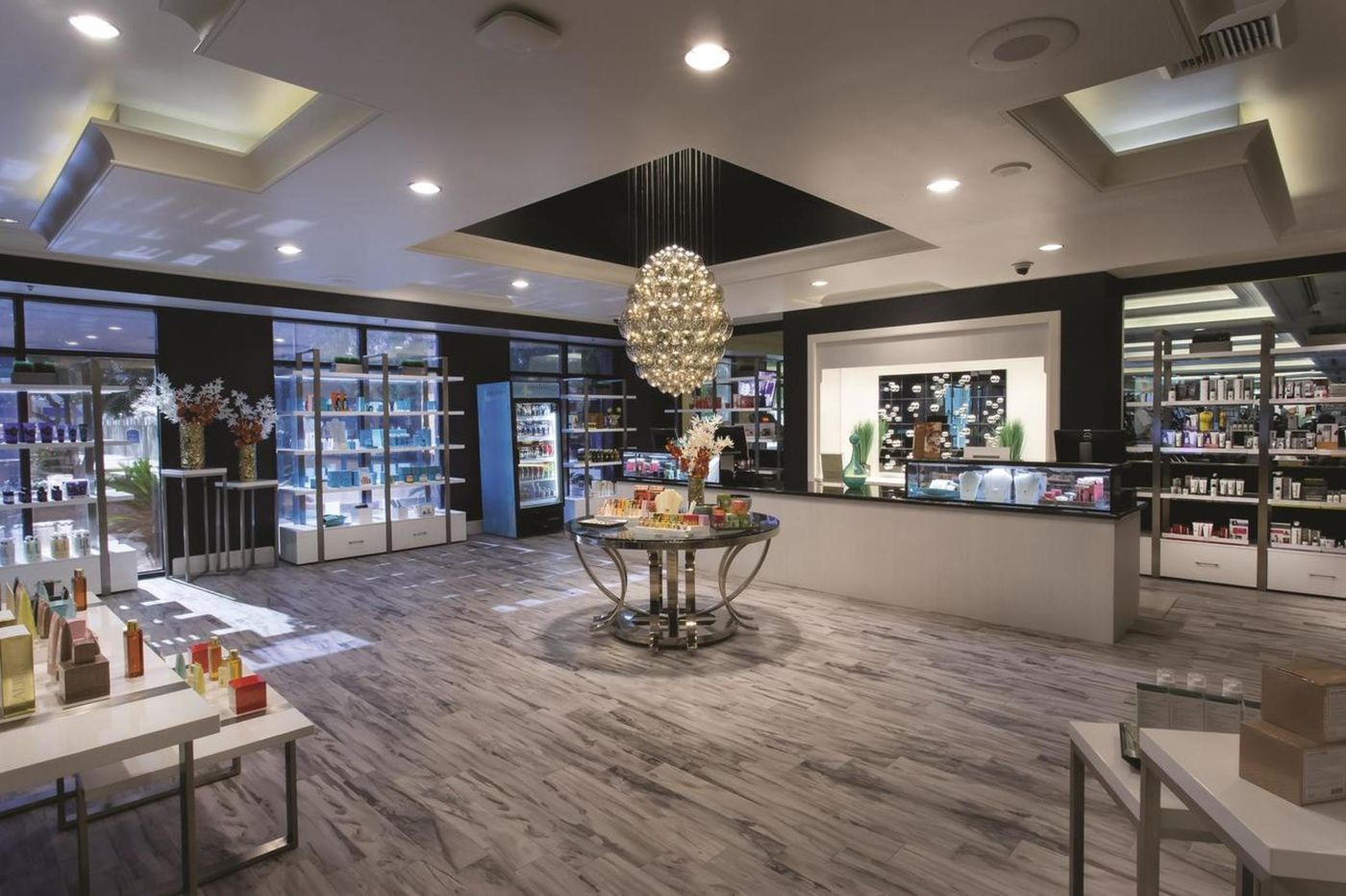 Luxor-Hotel-and-Casino-Sports-and-Entertainment-13