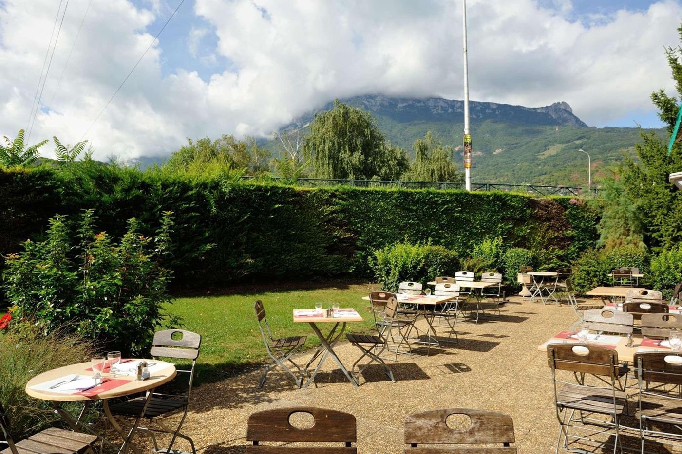 Hotel Campanile Grenoble Sud - Seyssins-France-Seyssins-General view-4