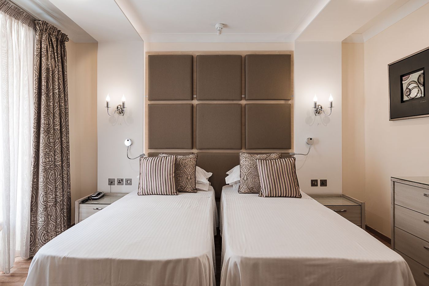 Osborne-Hotel-Room-32