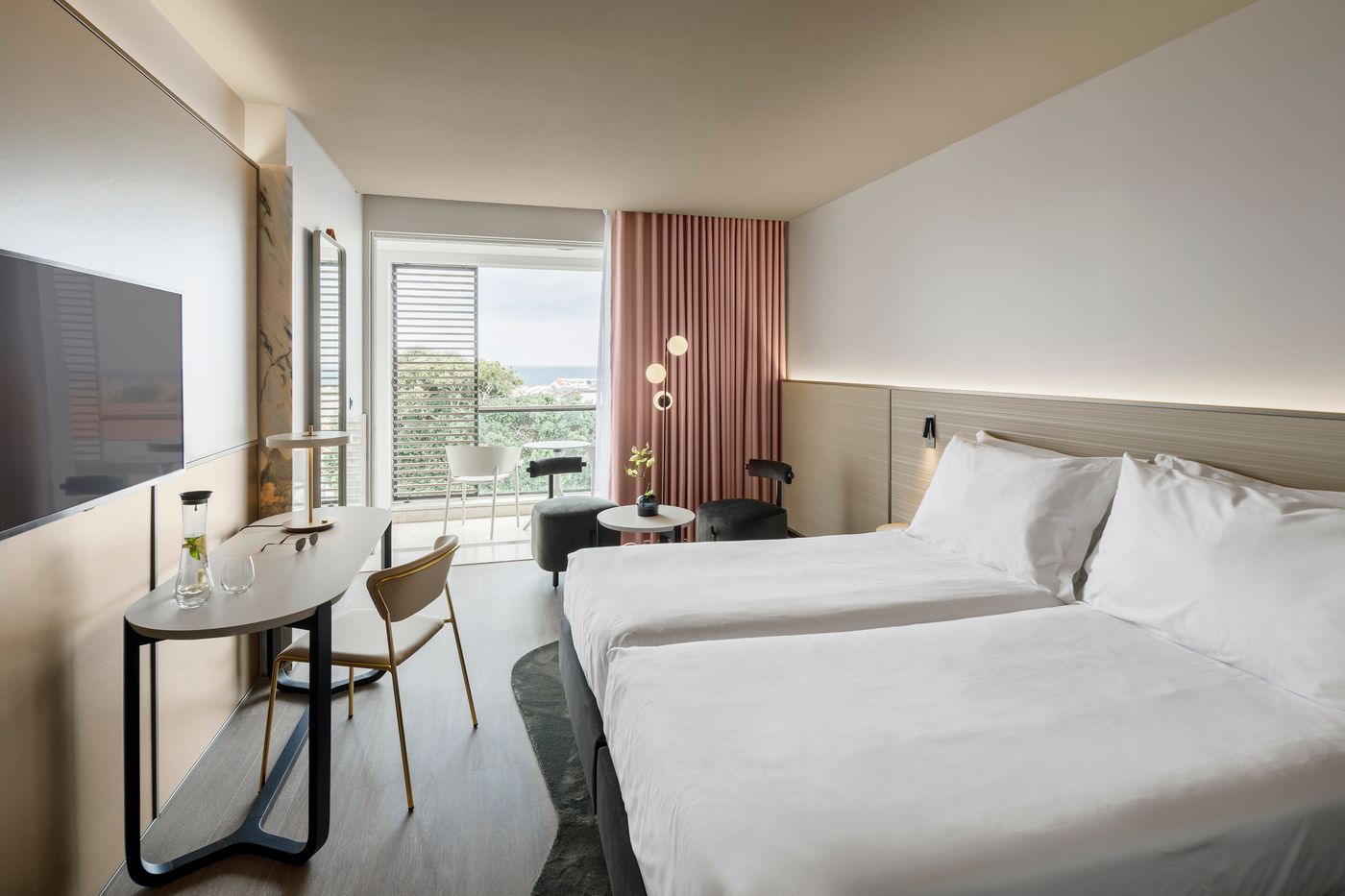 Azoris-Royal-Garden-Leisure---Conference-Hotel-Room-22