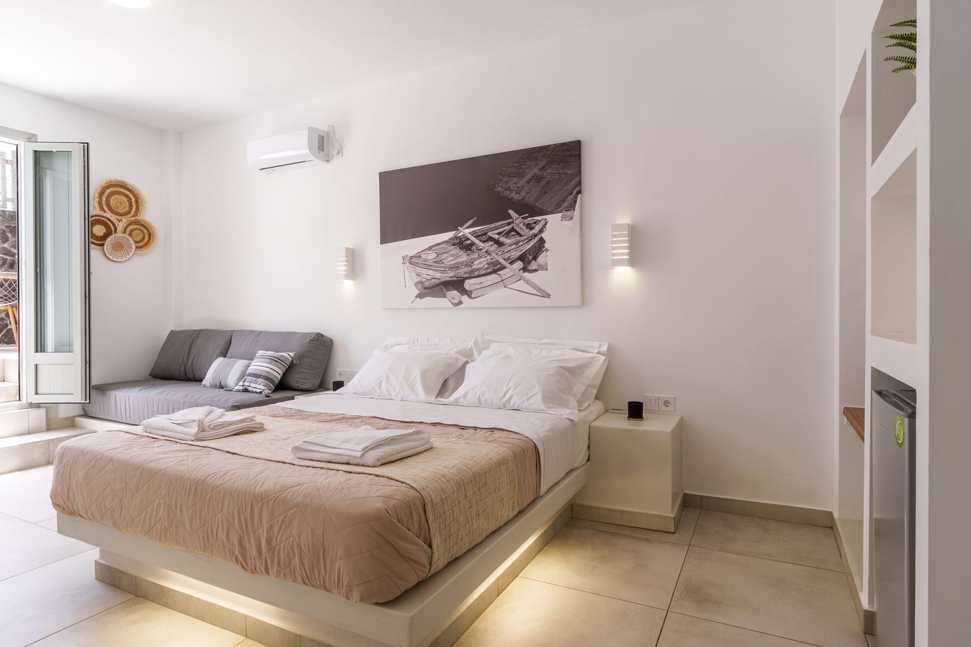 Sandy-s-Paradise-Infinity-Room-24