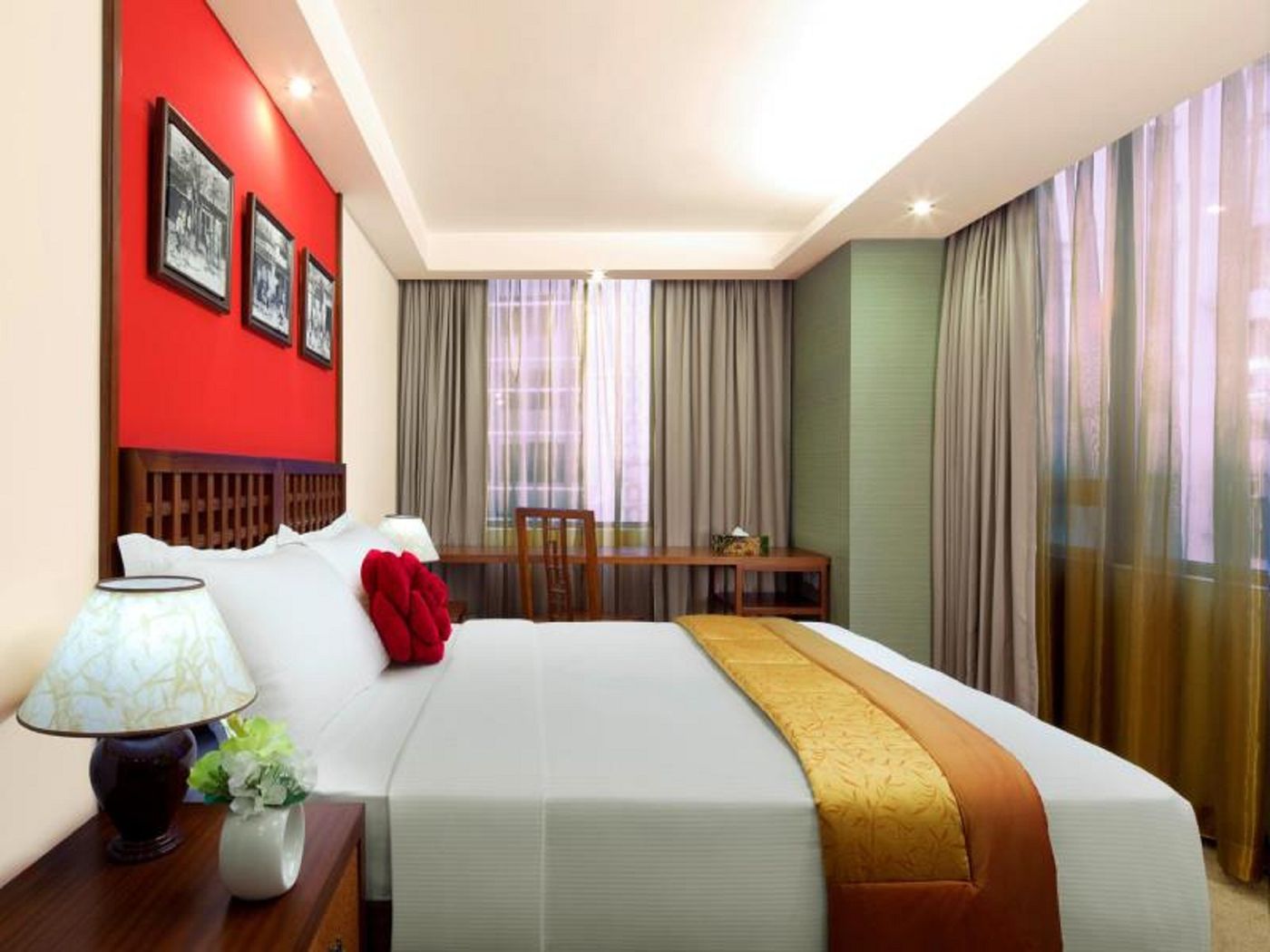 Butterfly-on-Wellington-Room-10