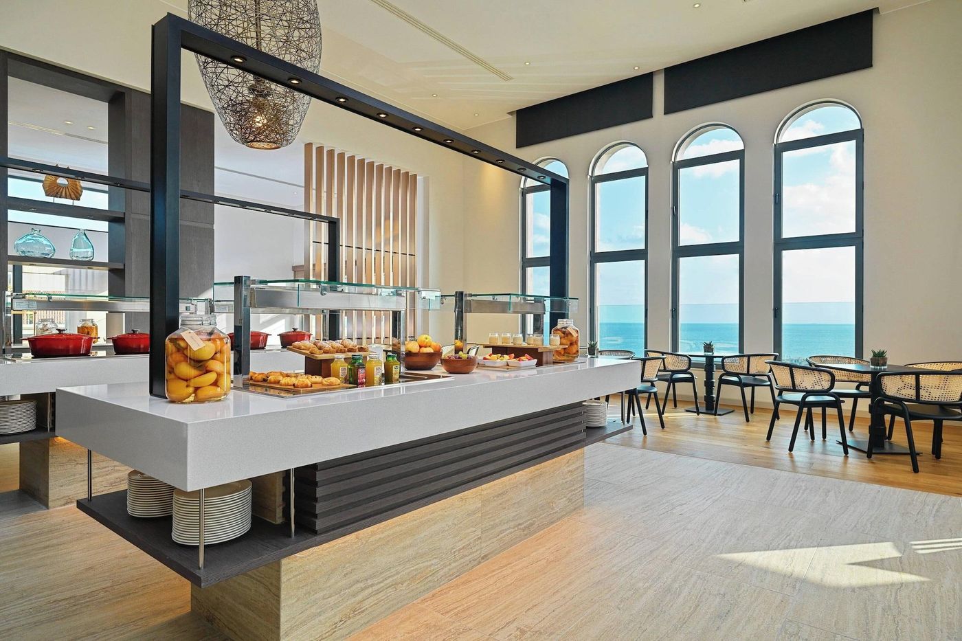 Le-Meridien-St--Julians-Hotel---Spa-Room-55