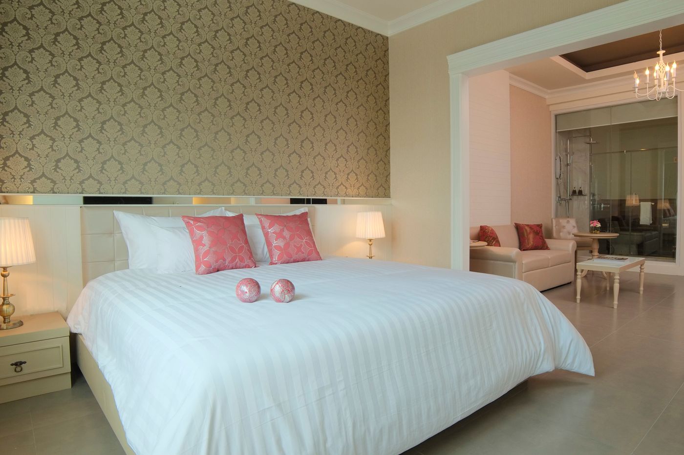 The-Raya-Surawong-Bangkok-Room-6