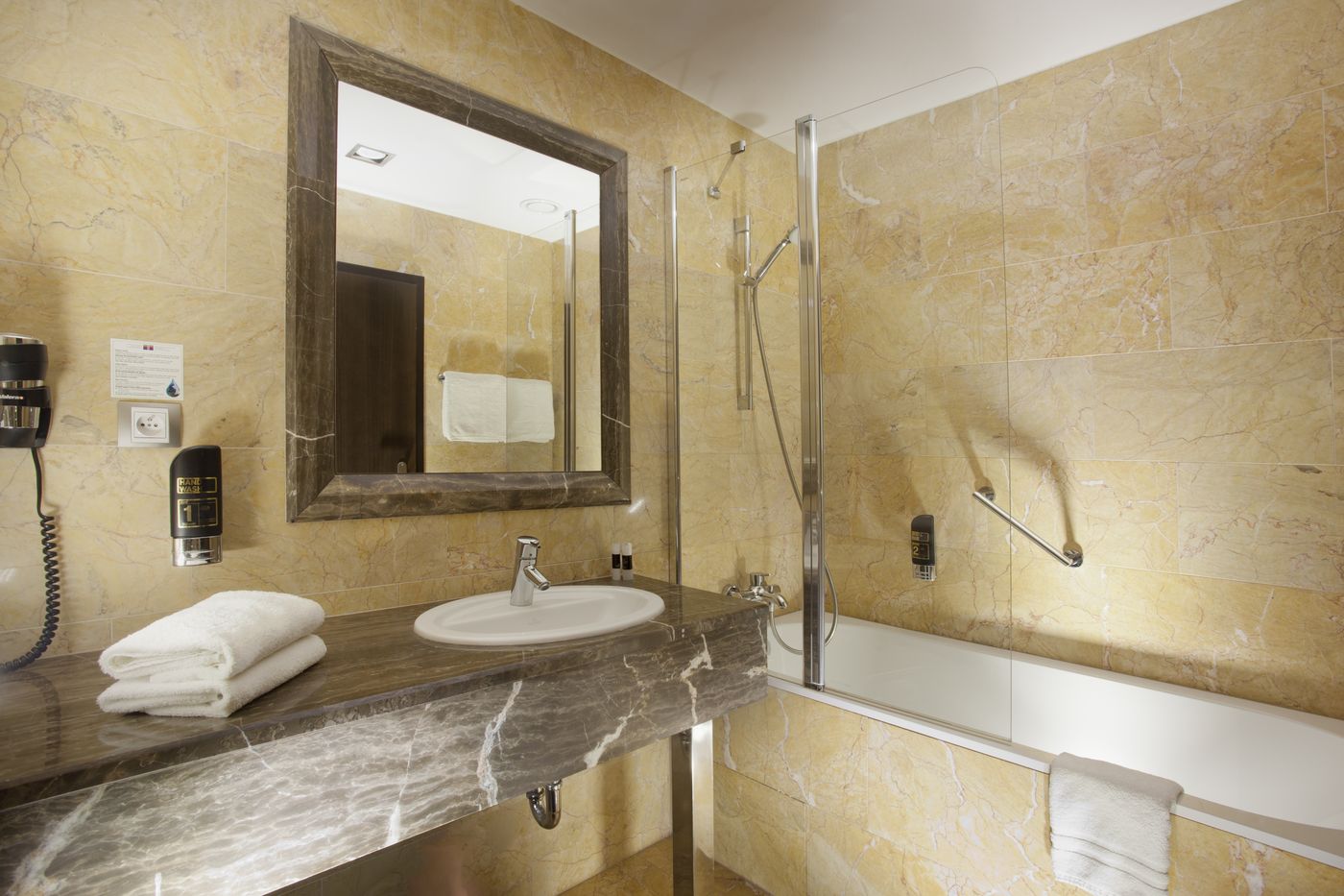 Grandior-Hotel-Prague-Room-42
