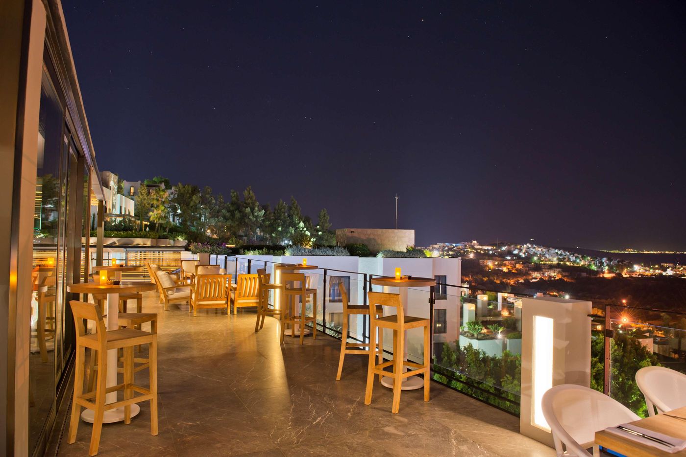 Ramada-Resort-Bodrum-Bar-16