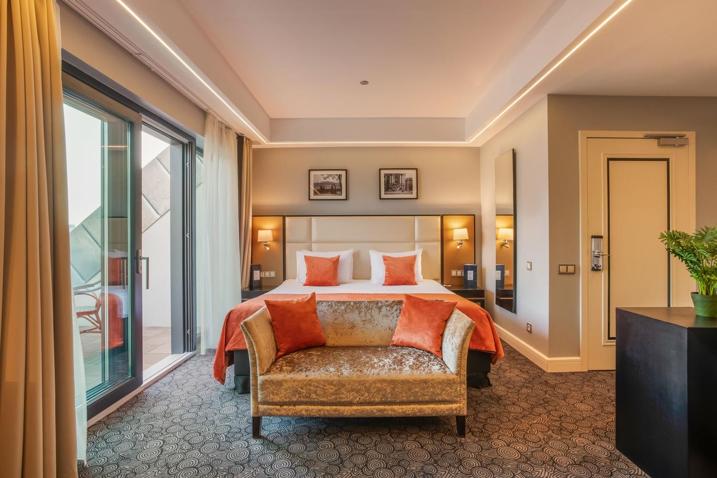 Eurostars-Danube-Budapest-Room-18