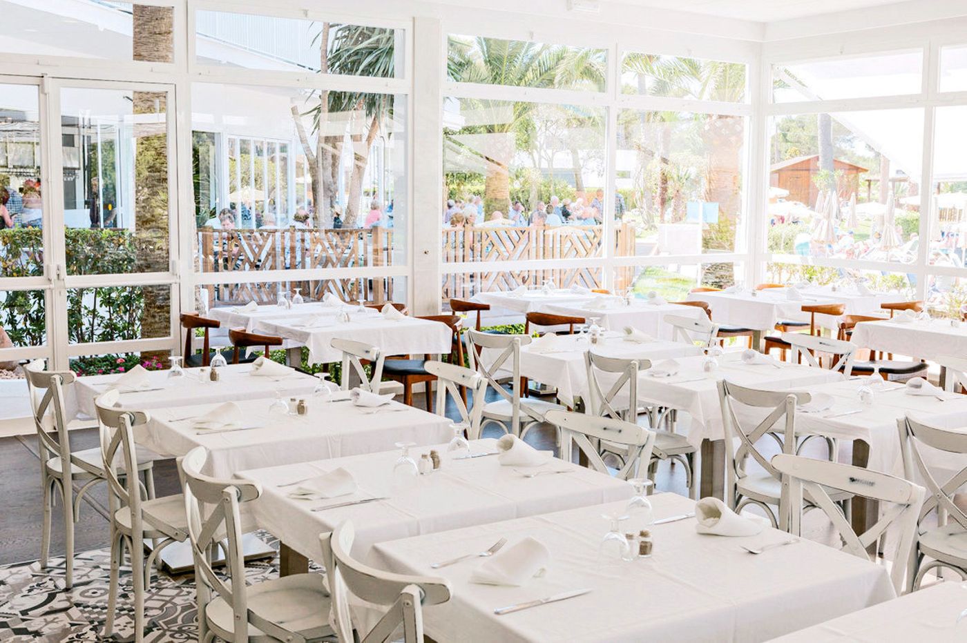 Cala-Blanca-Sun-Hotel-Restaurant-19