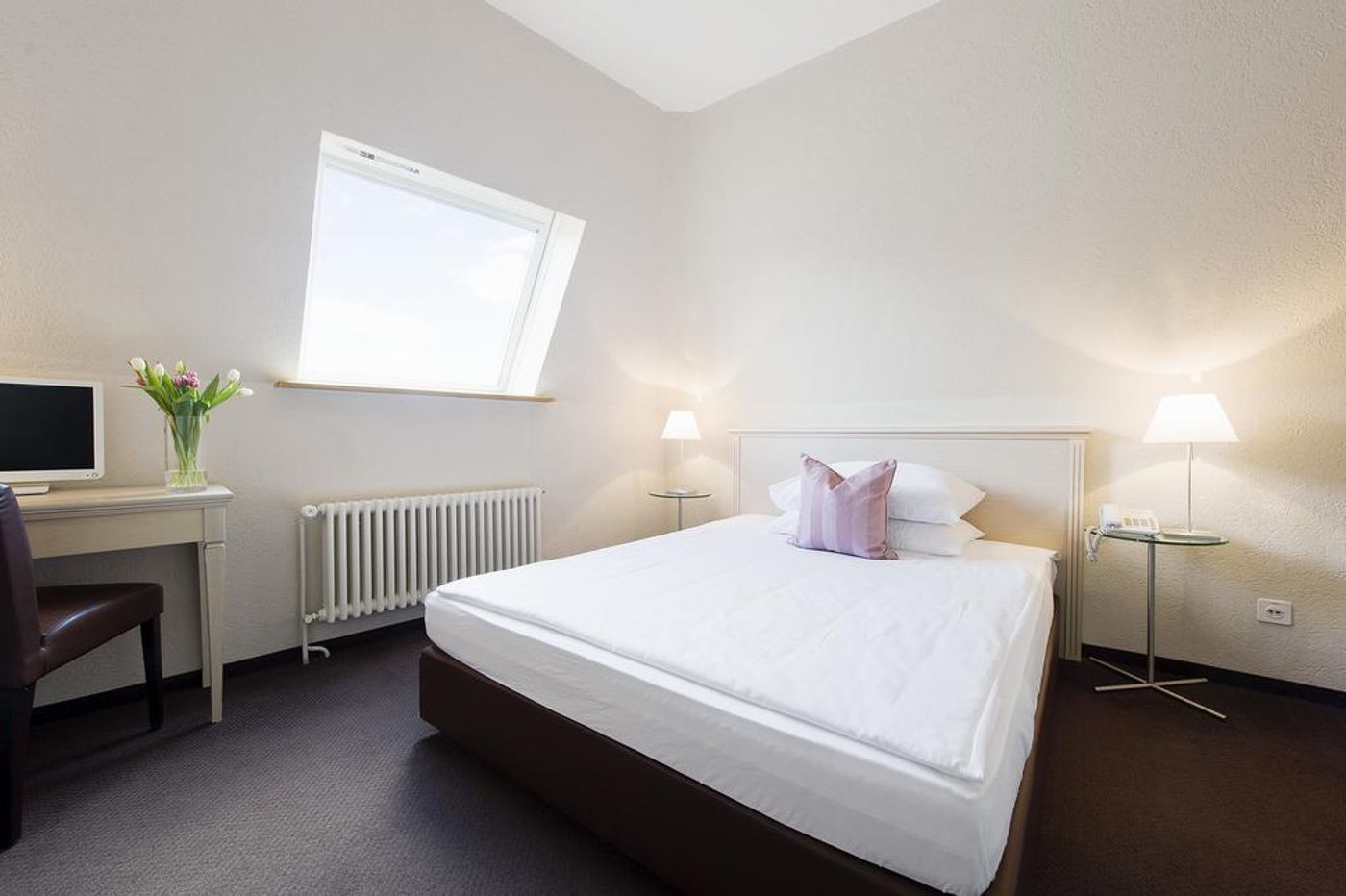 Neufeld-Switzerland-ZURICH-General view-7