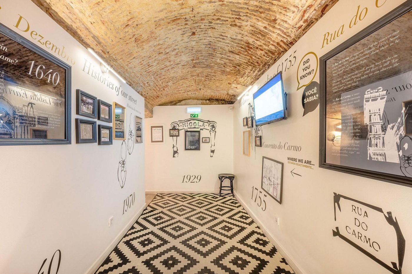 The-Art-Inn-Lisbon-Lobby-21