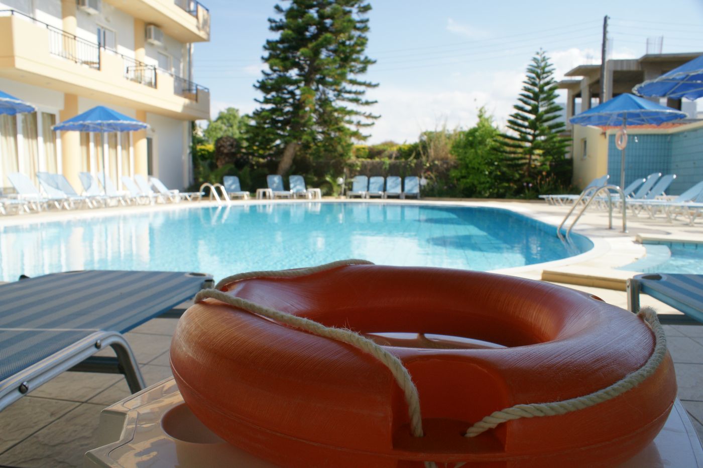 Castro-Hotel-Pool-10