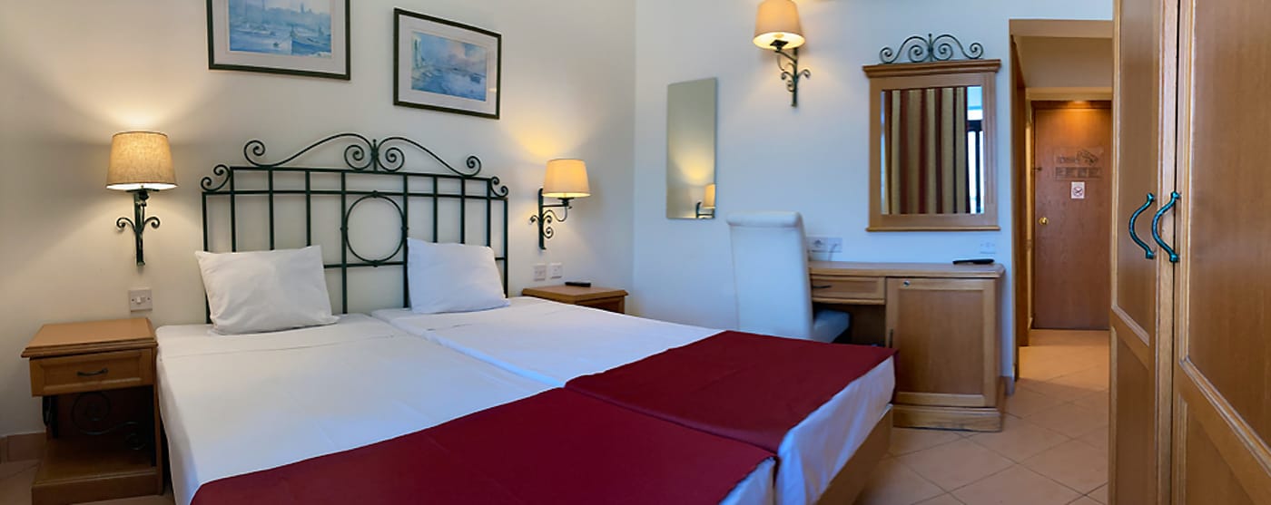 Kennedy-Nova-Room-11